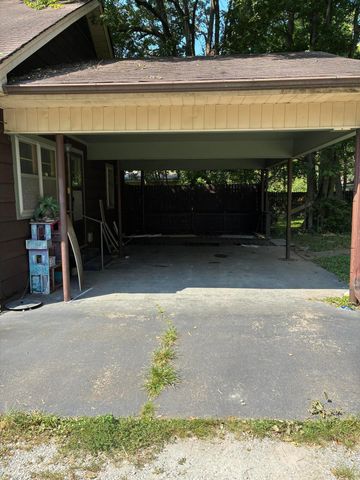 1907 Adams Street, Paducah, KY 42001