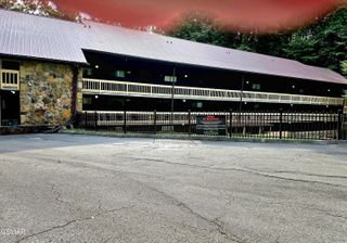1435 Wiley Oakley Drive, Gatlinburg, TN 37738