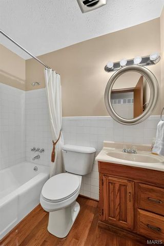 3020 Mockingbird Drive, St Charles, MO 63301