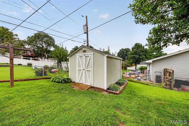 3020 Mockingbird Drive, St Charles, MO 63301