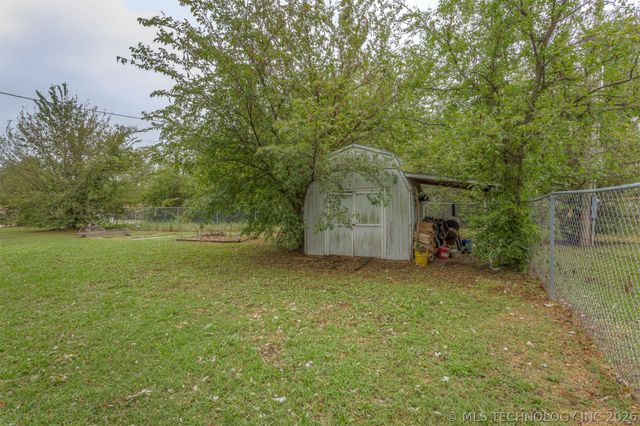 605 W Walnut Street, Collinsville, OK 74021