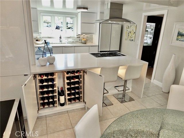 250 Bucknell Rd, Costa Mesa, CA 92626