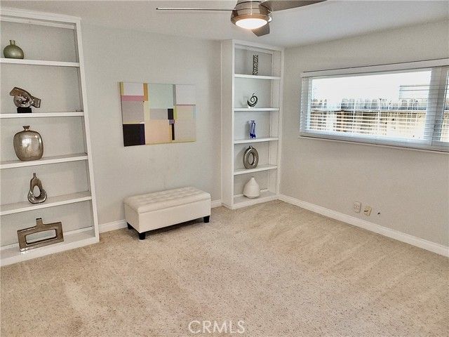 250 Bucknell Rd, Costa Mesa, CA 92626