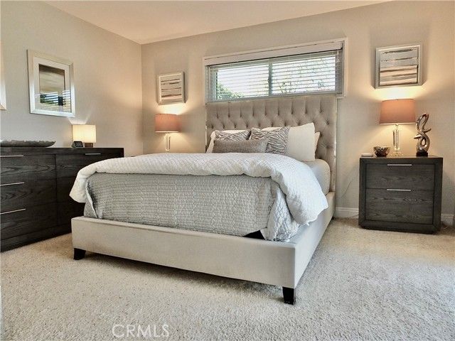 250 Bucknell Rd, Costa Mesa, CA 92626