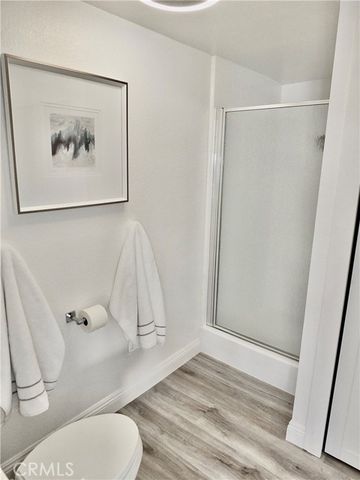 250 Bucknell Rd, Costa Mesa, CA 92626