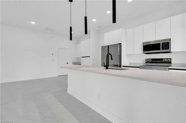 2607 45th st W, Lehigh Acres, FL 33971