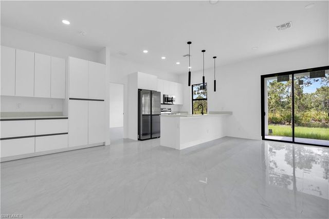 2607 45th st W, Lehigh Acres, FL 33971