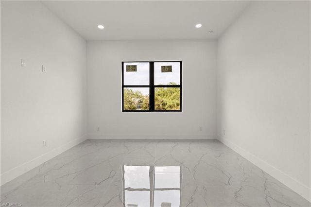 2607 45th st W, Lehigh Acres, FL 33971