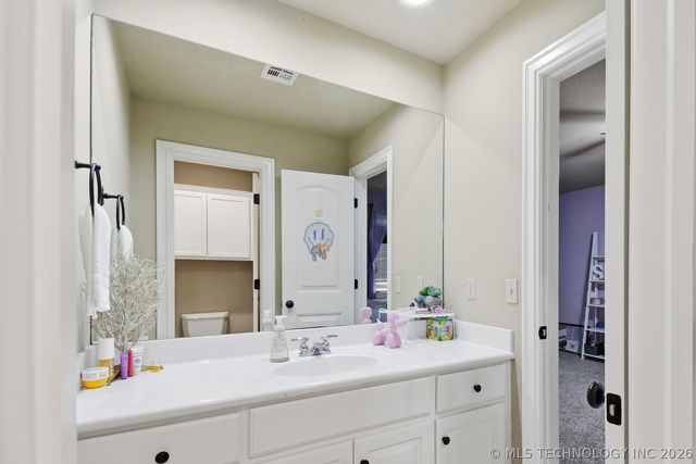 7265 E 112th Street S, Bixby, OK 74008