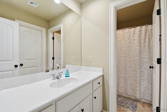 7265 E 112th Street S, Bixby, OK 74008