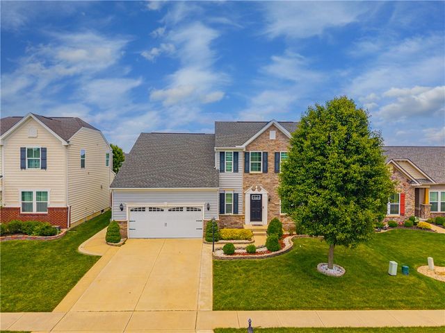 7122 Bluestream Drive, Tipp City, OH 45371