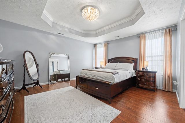 7122 Bluestream Drive, Tipp City, OH 45371
