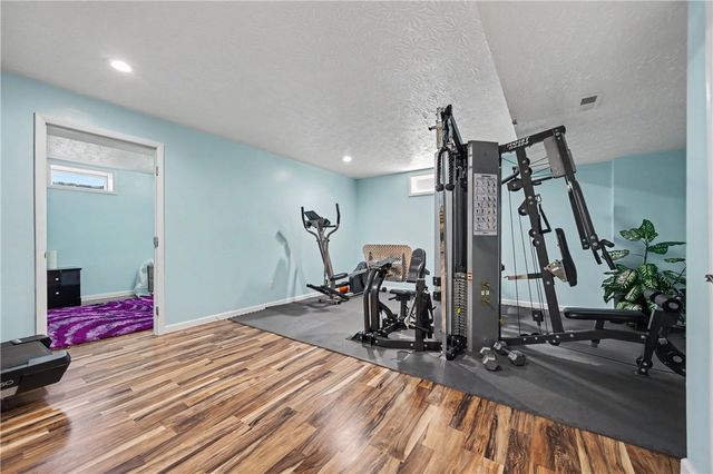 7122 Bluestream Drive, Tipp City, OH 45371