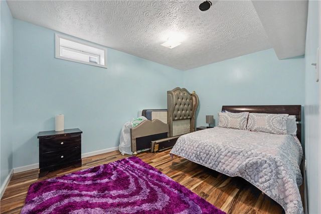 7122 Bluestream Drive, Tipp City, OH 45371