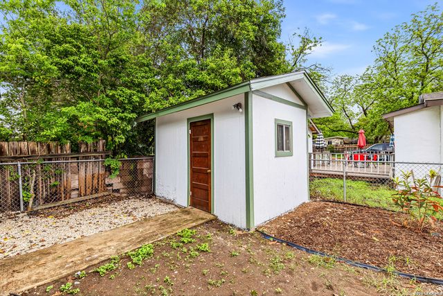628 FLEMING ST, San Antonio, TX 78211