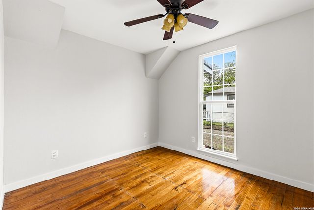 628 FLEMING ST, San Antonio, TX 78211