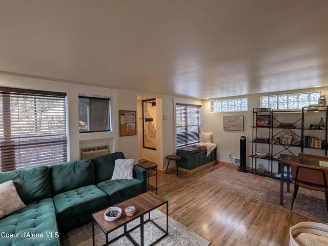 920 Pearl ST, Wallace, ID 83873