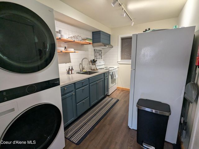 920 Pearl ST, Wallace, ID 83873