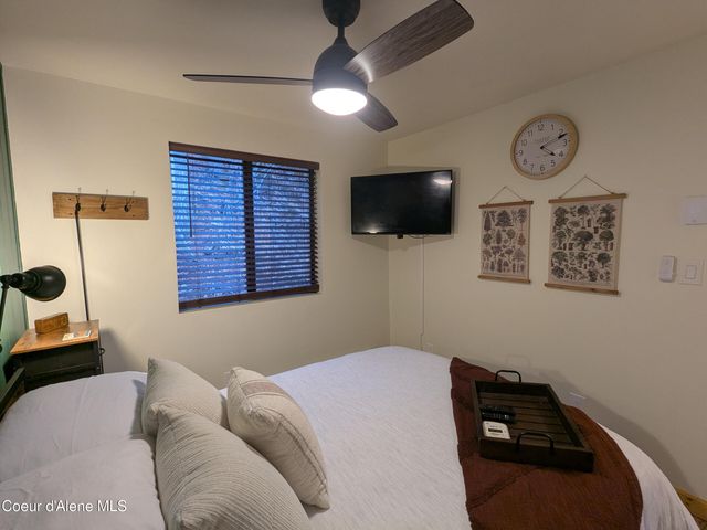 920 Pearl ST, Wallace, ID 83873