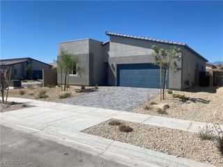 7911 Pearly Court, North Las Vegas, NV 89084