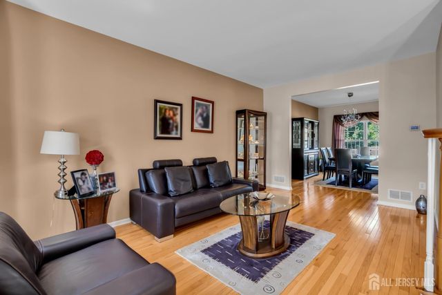 10 Beacon Place, Old Bridge, NJ 08857