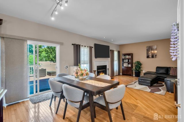 10 Beacon Place, Old Bridge, NJ 08857