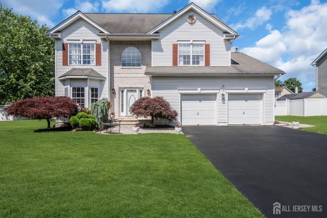 10 Beacon Place, Old Bridge, NJ 08857