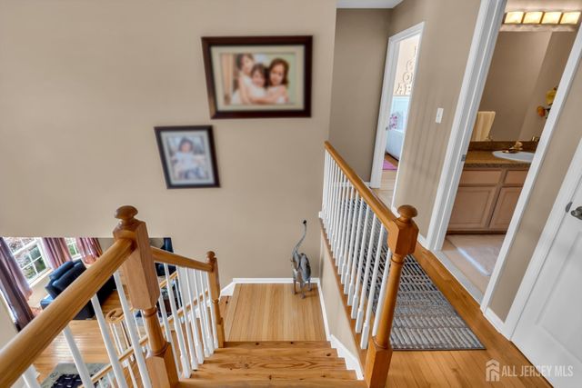 10 Beacon Place, Old Bridge, NJ 08857