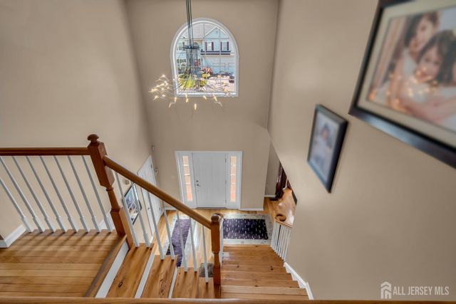 10 Beacon Place, Old Bridge, NJ 08857