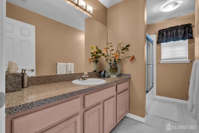 10 Beacon Place, Old Bridge, NJ 08857