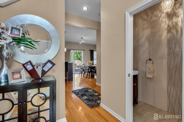 10 Beacon Place, Old Bridge, NJ 08857