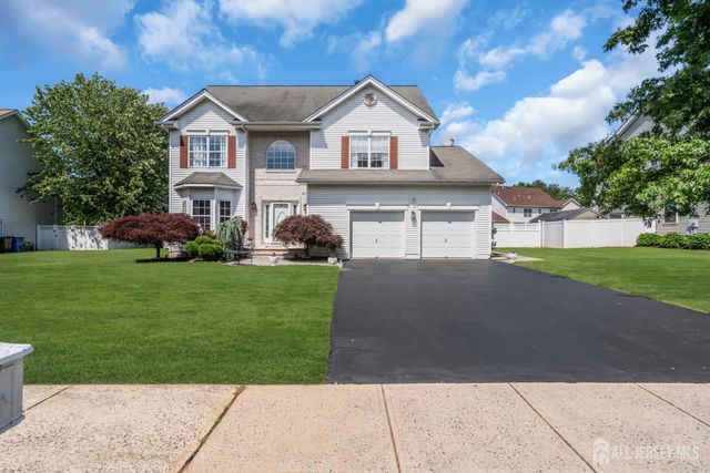 10 Beacon Place, Old Bridge, NJ 08857