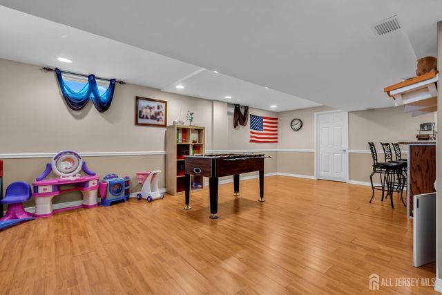 10 Beacon Place, Old Bridge, NJ 08857