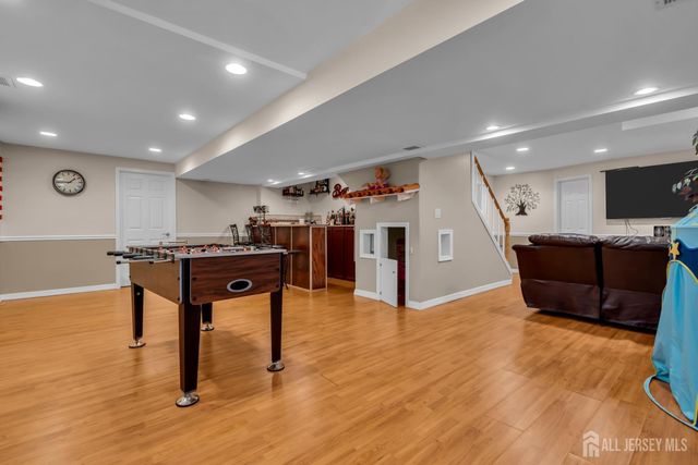 10 Beacon Place, Old Bridge, NJ 08857