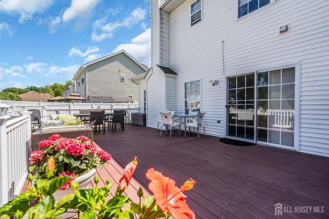 10 Beacon Place, Old Bridge, NJ 08857