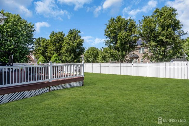 10 Beacon Place, Old Bridge, NJ 08857