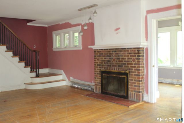 105 Roydon Road, New Haven, CT 06511