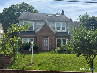 105 Roydon Road, New Haven, CT 06511