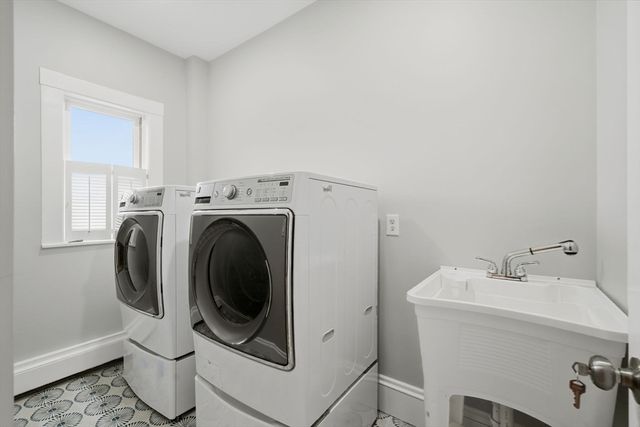 2 Ocean Avenue, Swampscott, MA 01907