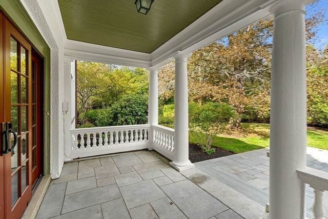 2 Ocean Avenue, Swampscott, MA 01907