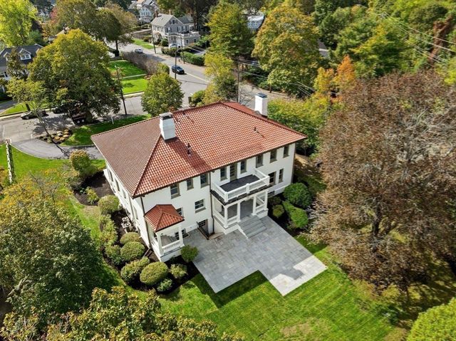 2 Ocean Avenue, Swampscott, MA 01907