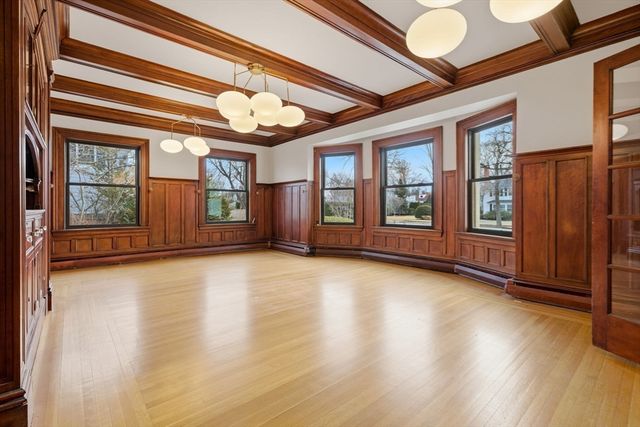 2 Ocean Avenue, Swampscott, MA 01907