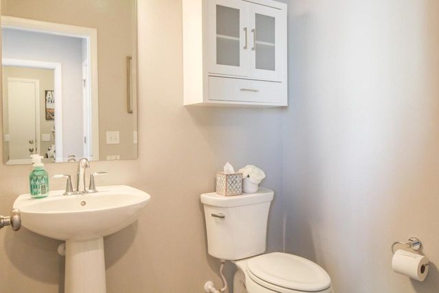 2048 Tori Frost Drive, Madison, WI 53718