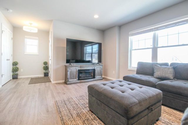 2048 Tori Frost Drive, Madison, WI 53718