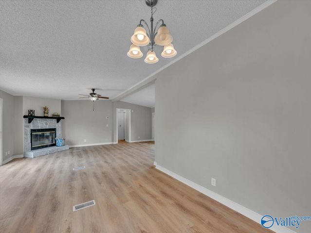 180 W Highlander Road, Harvest, AL 35749