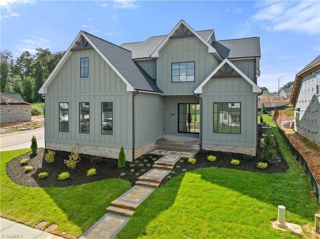 1341 Maple Chase Lane, Winston-salem, NC 27106