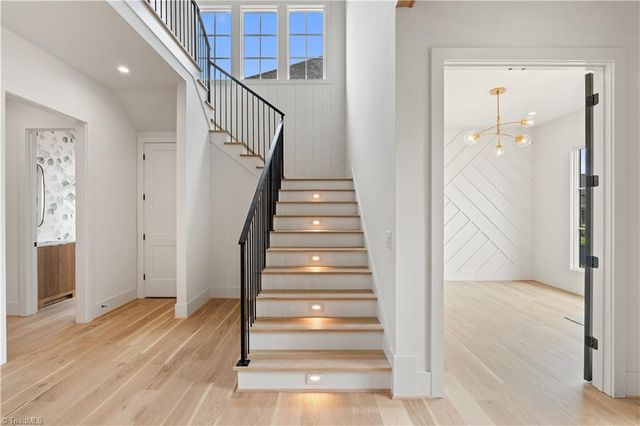 1341 Maple Chase Lane, Winston-salem, NC 27106