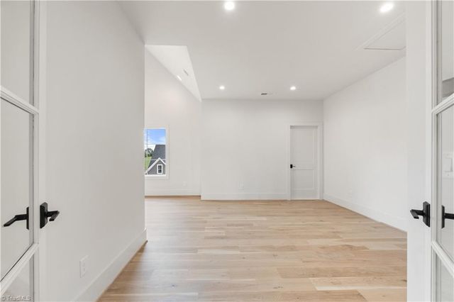 1341 Maple Chase Lane, Winston-salem, NC 27106