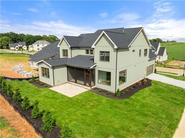 1341 Maple Chase Lane, Winston-salem, NC 27106