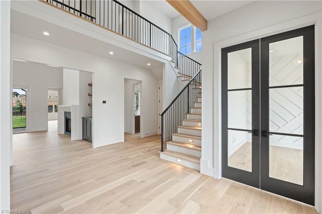 1341 Maple Chase Lane, Winston-salem, NC 27106